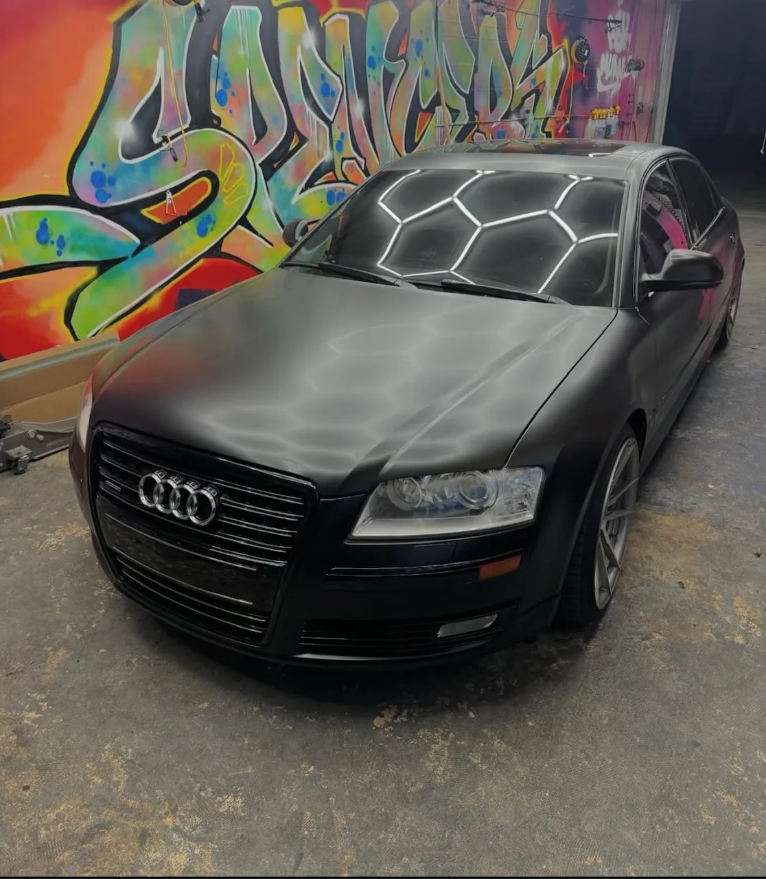 Audi A8 — matte black color change